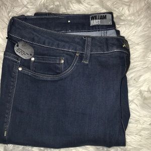 William Rast Ankle Jeans 👖 *FINAL MARKDOWN PRICE*